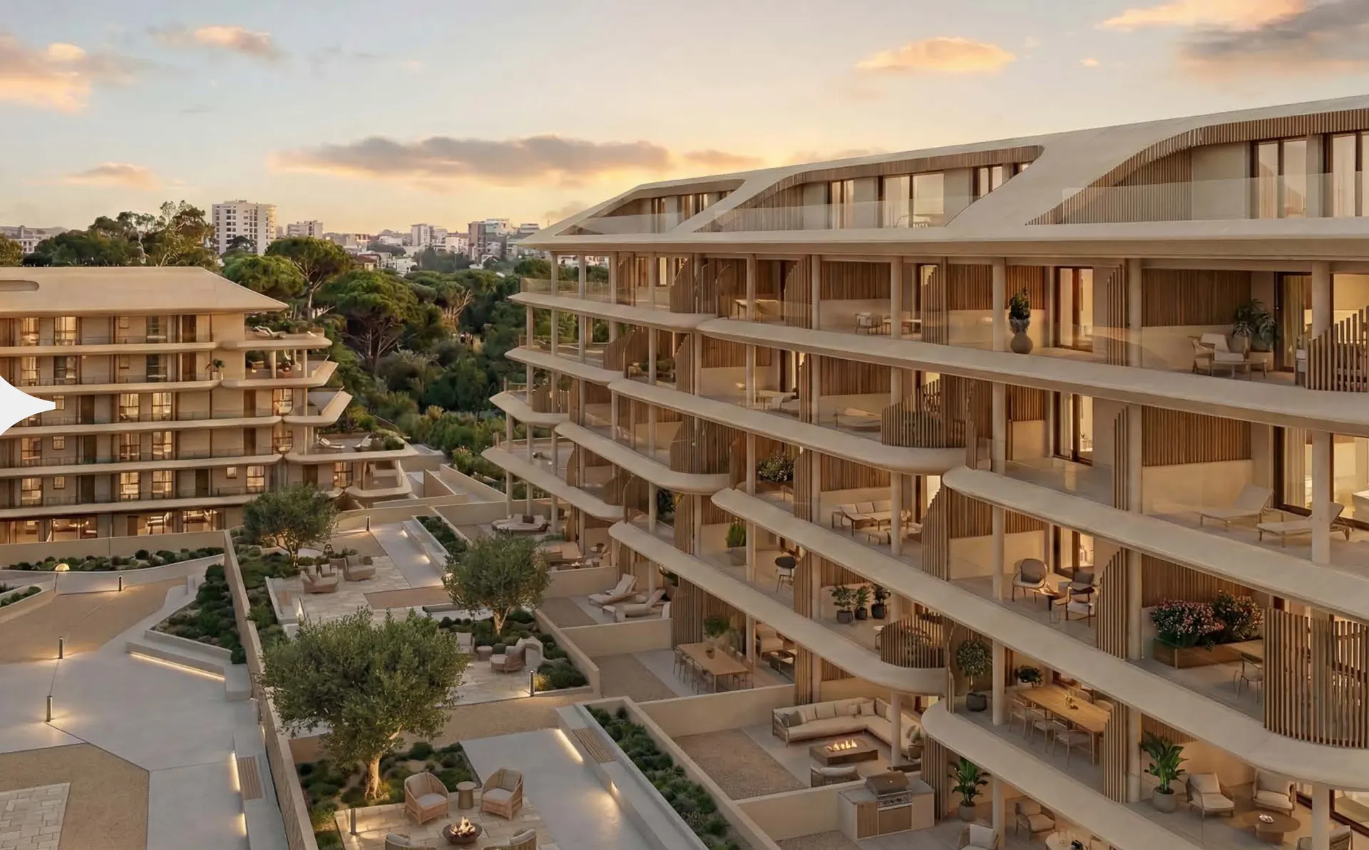 Naven Fuengirola — architectonische gevel met beplanting